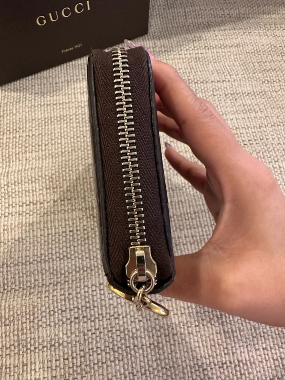 Gucci Guccissima Signature Leather Zip Around Long Wallet In Black - Picture 6 of 11